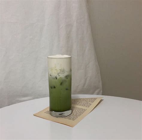 Mindful Drinking: How Matcha Helps Us Slow Down and Find Balance in a Fast-Paced World